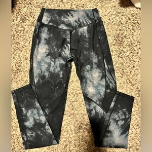 Alphalete Surface Pocket Oil Stain Leggings